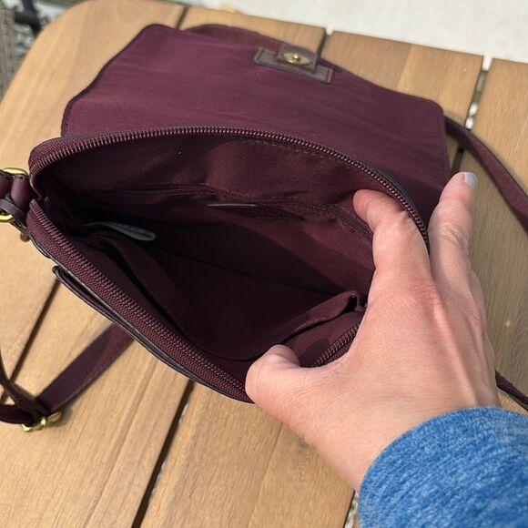 Fossil Kinley Small Fold Over Leather Crossbody Bag maroon burgundy  purse EUC - Picture 9 of 12